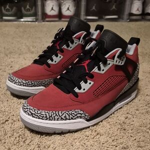 Jordan Men's Crimson and Black Sneakers